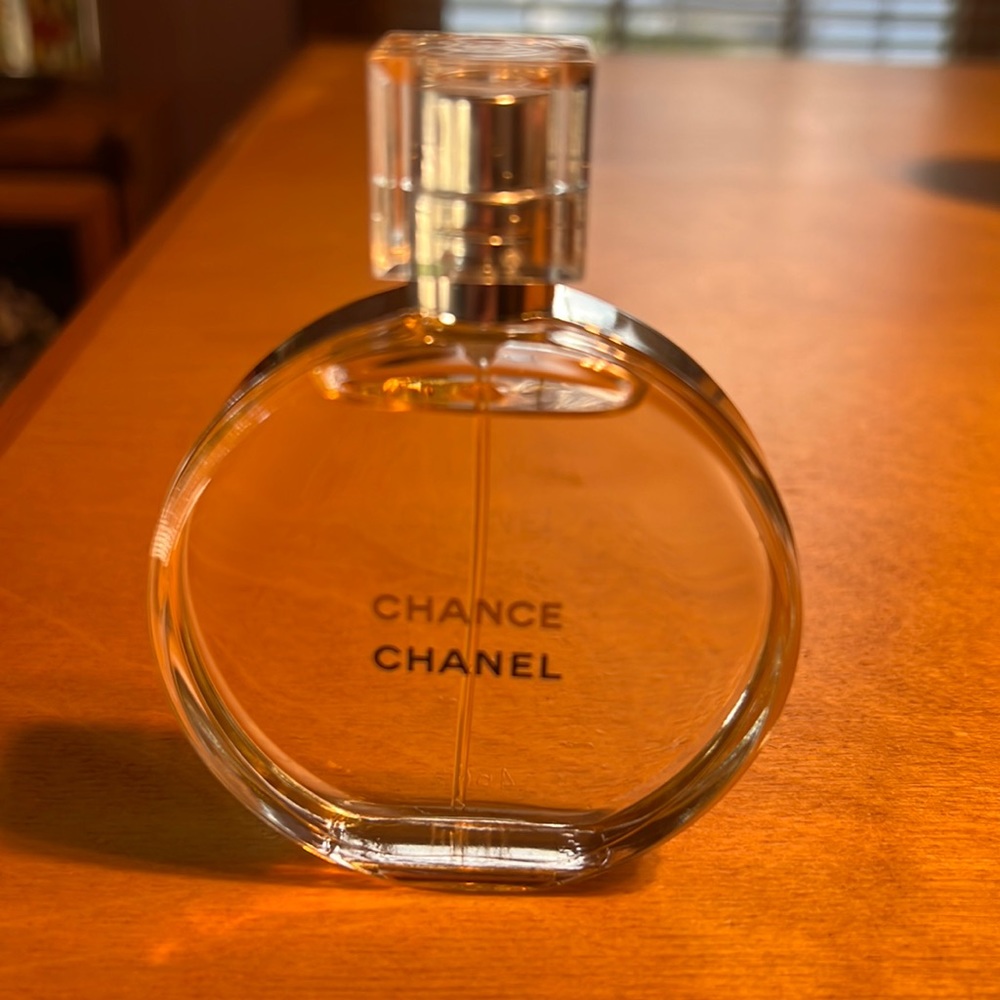 CHANCE Chanel Eau De Toilette spray.